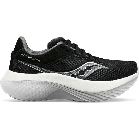 Men's Saucony Kinvara Pro, Black/White, 9 D Medium